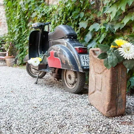 Corte Godi Bed & Breakfast Lonato